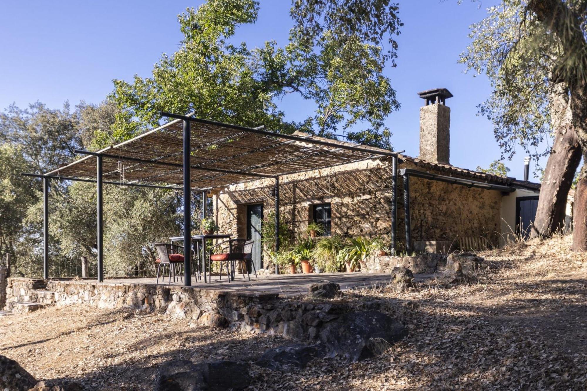 Pozuelo 1 Jabugo Guest House Exterior photo
